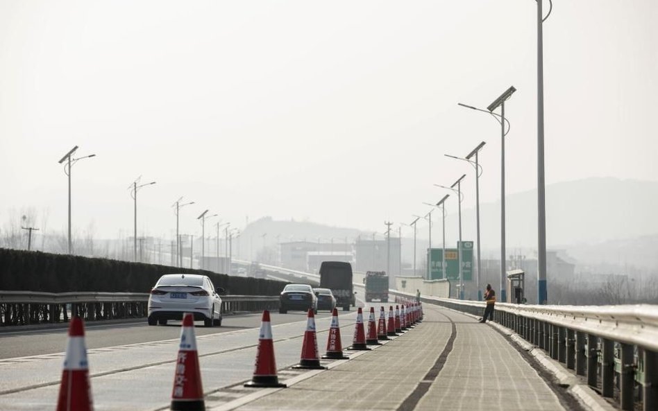 Autostrada doładuje baterię w samochodzie