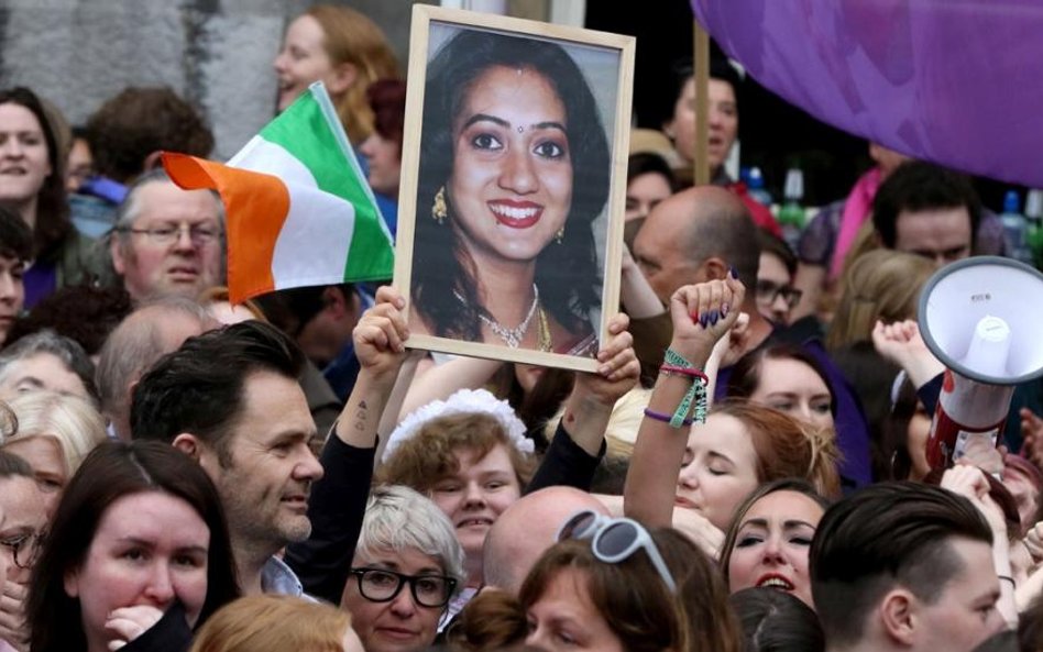 Gdy wyszły na jaw powikłania, Savita Halappanavar poprosiła o przerwanie ciąży. Szpital w Galway odm