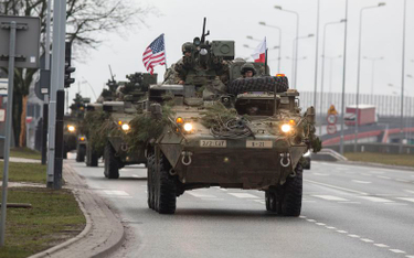 Zderzenie trzech pojazdów armii USA na A4