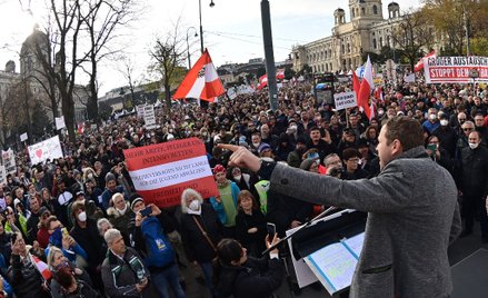 Wielki protest w Wiedniu. Reakcja na lockdown i obowiązek szczepień