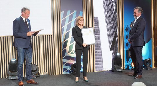 The runner-up among strategic companies was PGNiG. The award was received by Joanna Zakrzewska, Dire