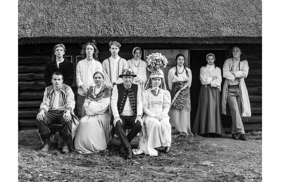 „Chłopi” – interpretacja fotograficzna wykonana przez uczniów z liceum