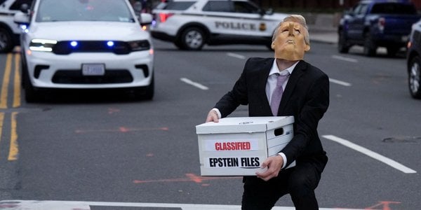 Epstein nie przestaje prześladować Trumpa