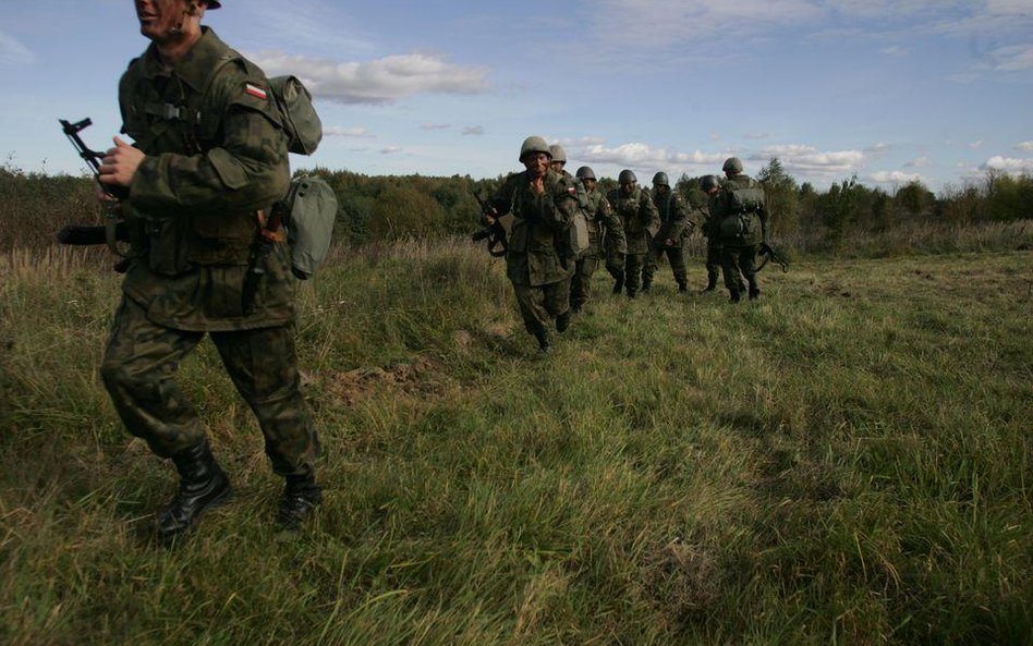 Polska zwiększy wydatki na armię