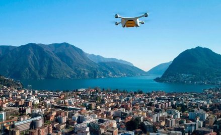 Szwajcarska poczta testowo dostarcza szpitalom w Zurychu i Lugano przesyłki medyczne, m.in. próbki k