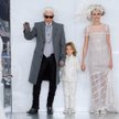 Karl Lagerfeld podczas pokazu Chanel