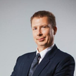 Piotr Sieradzan jednak rezygnuje