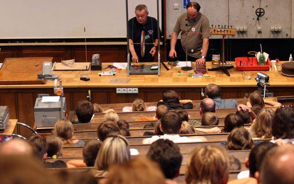 Studenci uczelni publicznych także będą płacić czesne?