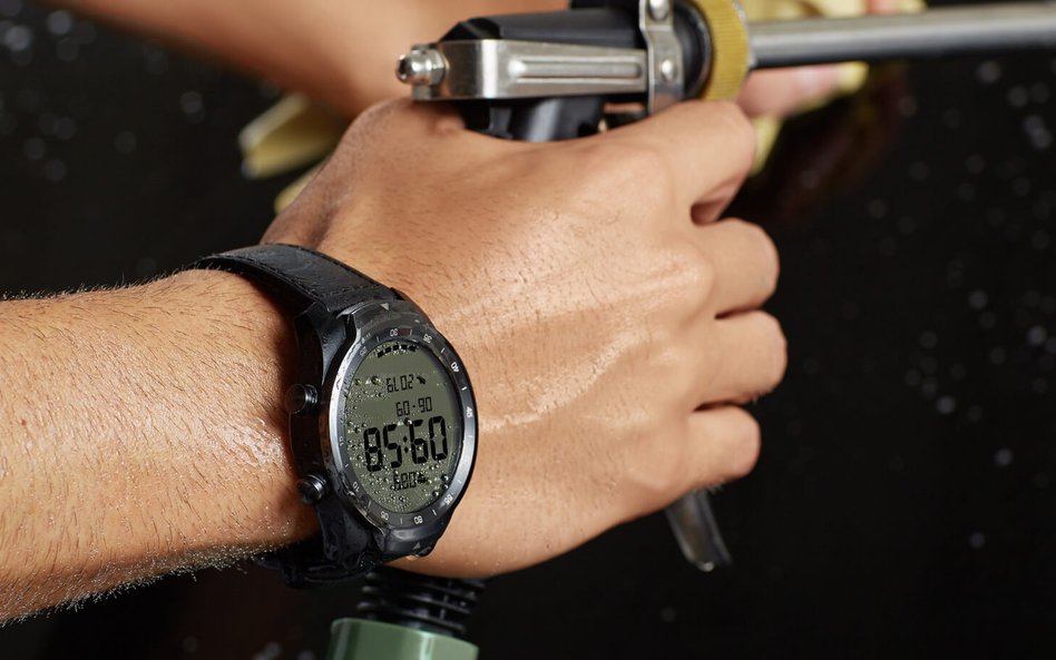 TicWatch, czyli dwa ekrany na nadgarstku