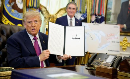 Donald Trump podpisał rozporządzenie wykonawcze zmieniające nazwę jeziora Ontario na jezioro Ameryka