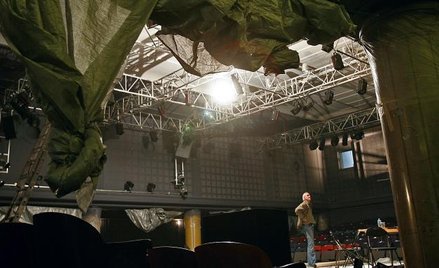 Dawna sala kinowa znów nabiera blasku. Choć zmienił się układ widowni, to pomieszczenie zachowało or