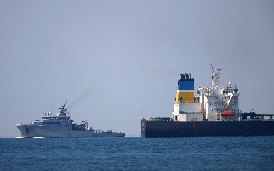 Francuska marynarka wojenna zatrzymała rosyjski tankowiec floty cieni na Morzu Śródziemnym