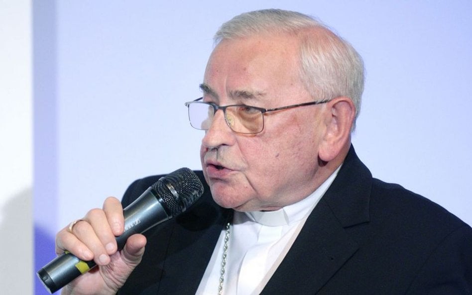 Bp Tadeusz Pieronek