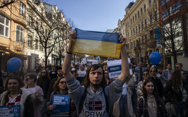 Demonstracja Rosjan w Pradze