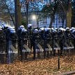 Policja przed budynkiem Trybunału Konstytucyjnego
