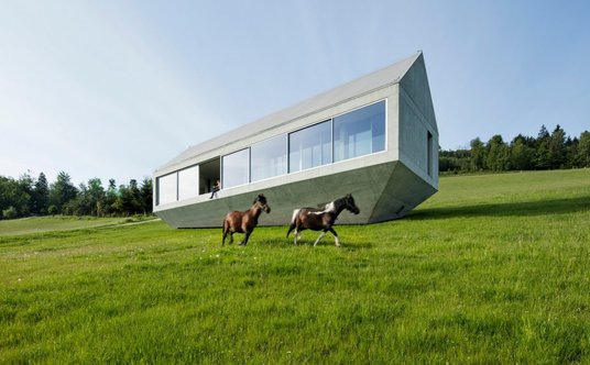 "Arka, dom Roberta Koniecznego"