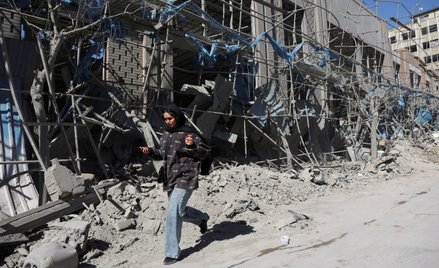 Zniszczony w amerykańsko-izraelskim ataku posterunek w Teheranie