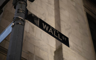Wall Street wraca do pracy stacjonarnej