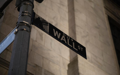 Wall Street wraca do pracy stacjonarnej