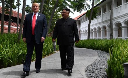 Trump i Kim. Atomowa dyplomacja