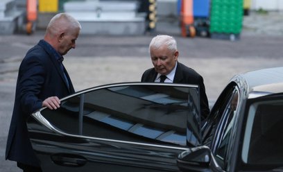 Rozmowy w PiS nadal bez rozstrzygnięcia. Ultimatum mija o północy