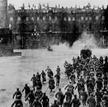 Zajęcie Pałacu Zimowego nie wyglądało tak, jak przedstawił to w 1928 r. w swym słynnym „Październiku