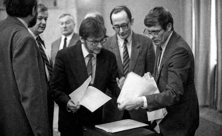 Ekipa odpowiedzialna w rządzie Tadeusza Mazowieckiego za plan Balcerowicza, czyli (od lewej): Jerzy 