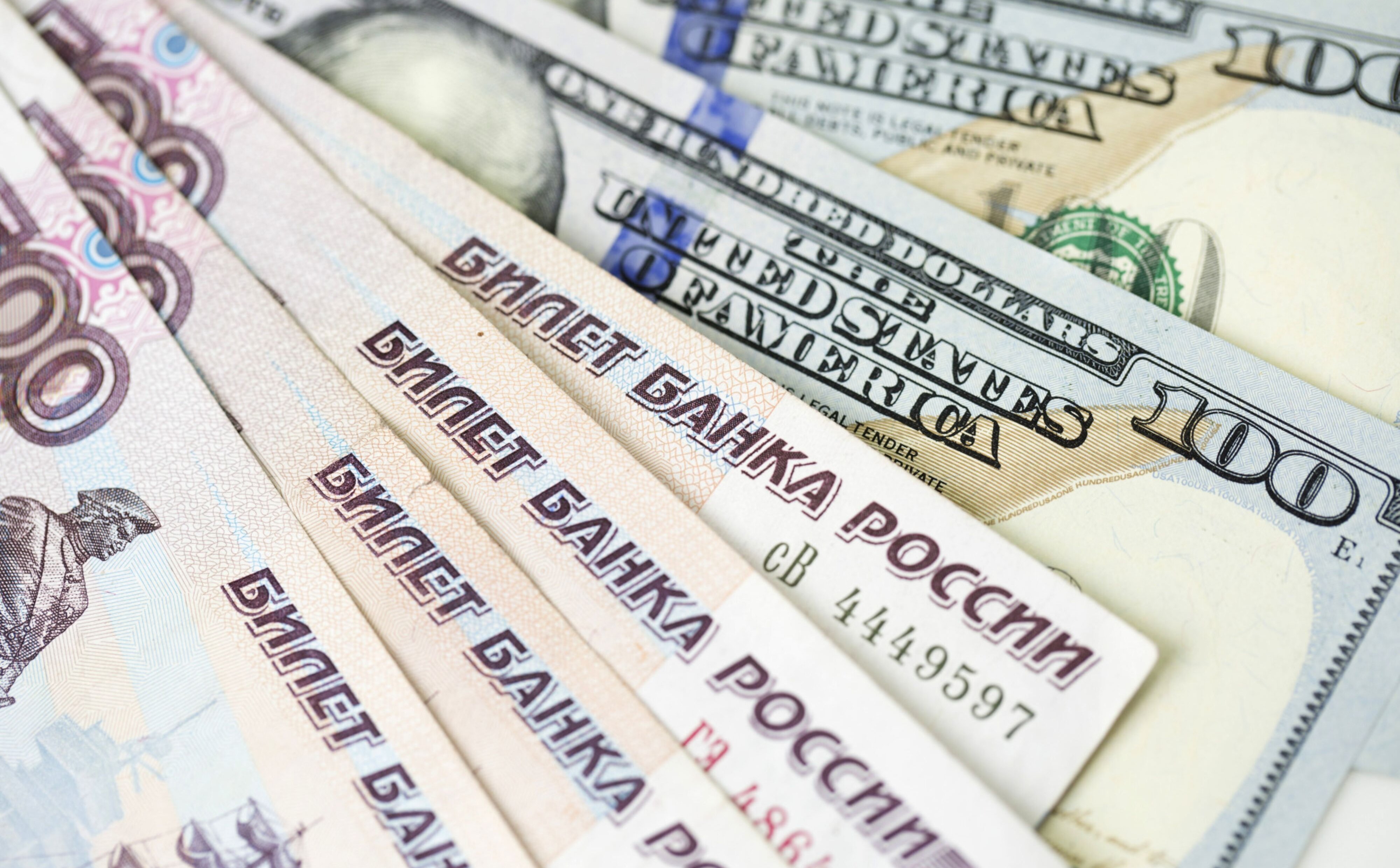 Czy Moskwa wróci do handlu opartego na dolarze?