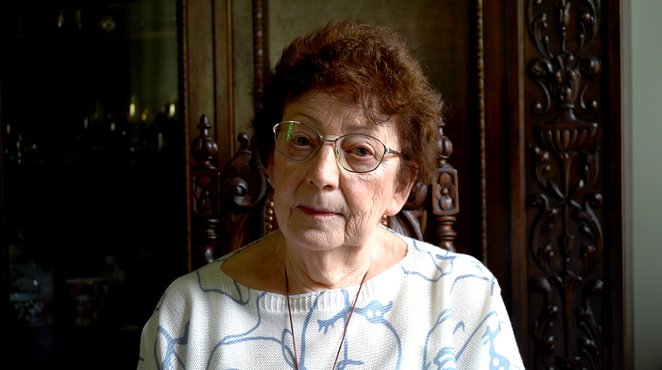 Zuzanna Stefaniak, z wykształcenia historyk, o swoim pochodzeniu dowiedziała się dopiero w wieku 80 