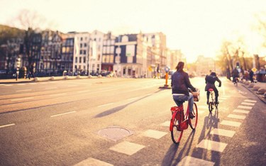 Holenderska minister zachęca do płacenia za jazdę na rowerze