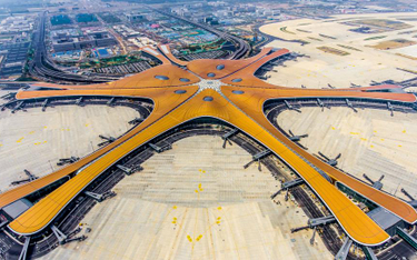 Nowy port lotniczy dla Pekinu. Gigantyczne lotnisko powstało w pięć lat