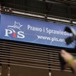 PiS tracąc niemal 40 parlamentarzystów traci też darowizny, do których są oni zobowiązani na rzecz p