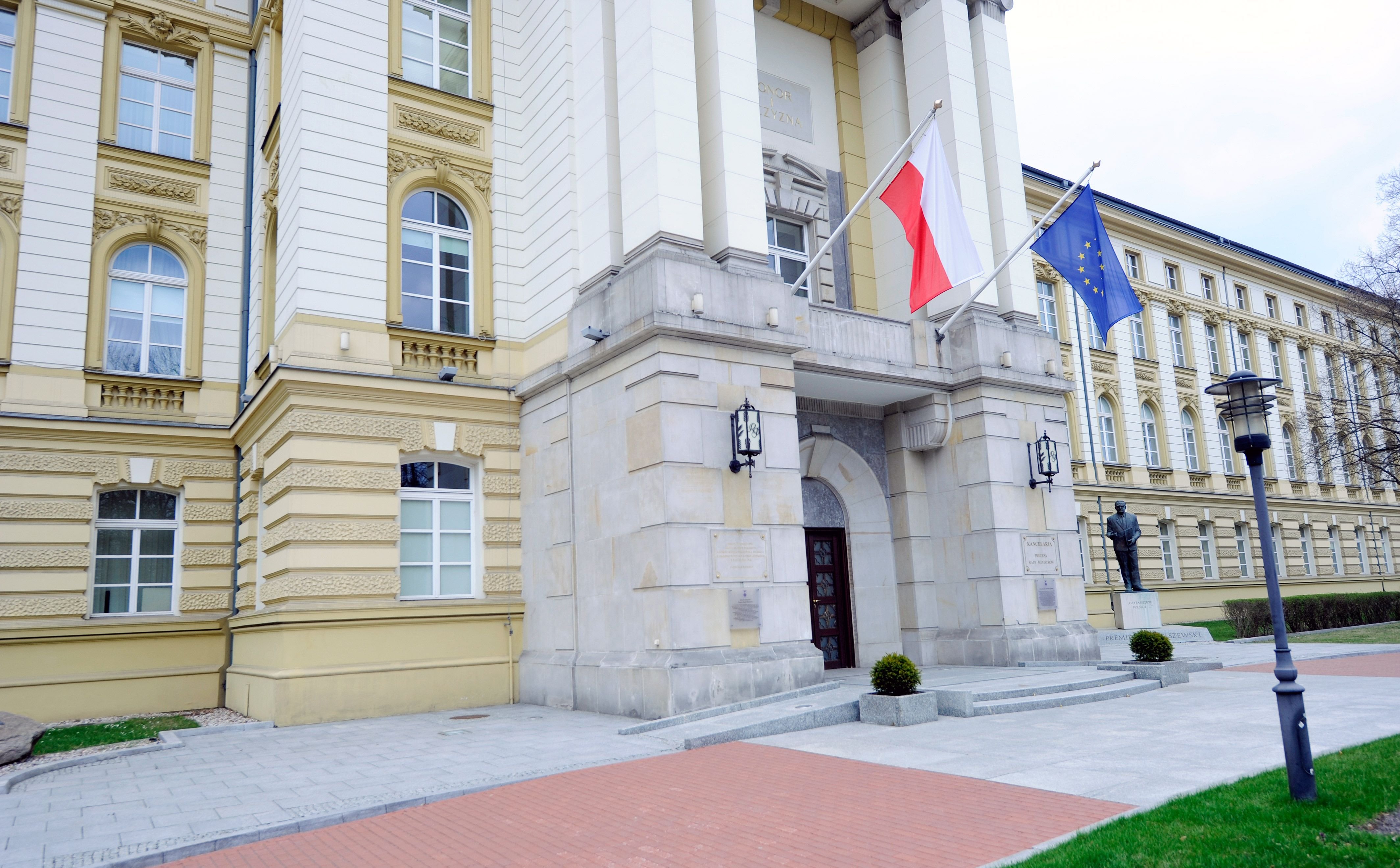 Proces szpiega. Kancelaria Premiera i ultimatum dla sądu