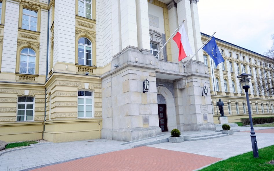 Proces szpiega. Kancelaria Premiera i ultimatum dla sądu