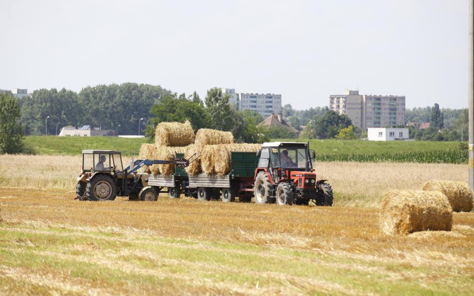 Osiedla wolno już stawiać na polach