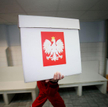 Polacy na bakier z demokracją