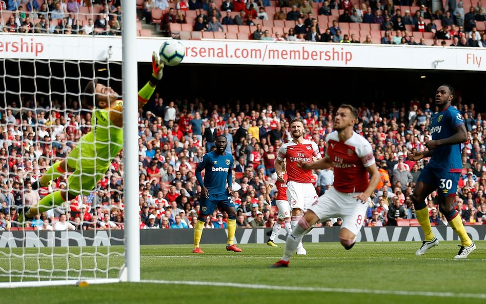 Łukasz Fabiański nie zatrzymał Arsenalu, kolejny gol Klicha
