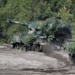 Armatohaubice samobieżne Sił Zbrojnych RP AHS Krab podczas szkolenia polskich i amerykańskich żołnie