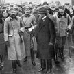 Józef Piłsudski dotarł do stolicy rano 10 listopada. Szybko się przekonał, że Warszawa to jeden wiel