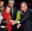 Liliane Bettencourt podczas wręczania nagród fundacji Bettencourt Schueller. Paryż, 18 października 