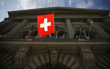 SNB oszczędza amunicję, kurs franka może poszybować
