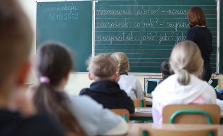 Część uczniów wciąż bez darmowych podręczników
