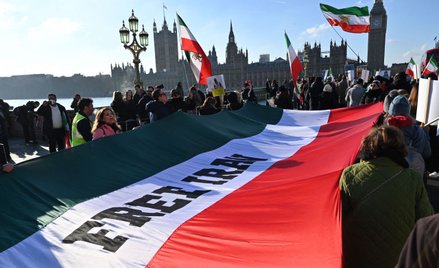 Wydarzenia w Iranie wywołały protesty na całym świecie. Na zdjęciu demonstracja w Londynie, styczeń 