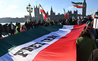 Wydarzenia w Iranie wywołały protesty na całym świecie. Na zdjęciu demonstracja w Londynie, styczeń 
