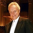 *Yan Pascal Tortelier, urodzony w 1947 r. w Paryżu. Kierował m.in. BBC Philharmonic i Pittsburgh Sym