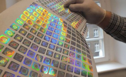 Fałszywe hologramy do legitymacji studneckich kosztowały 50-100 zł