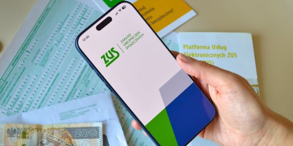 Health Insurance Overpayment Refunds: Late Filers in Poland Face Year-End Settlement