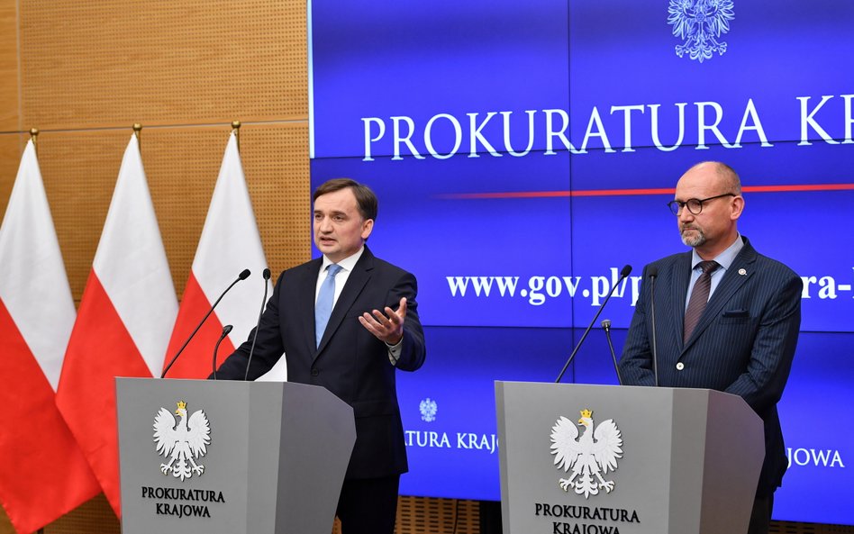 Minister sprawiedliwości, prokurator generalny Zbigniew Ziobro i prokurator krajowy Dariusz Barski