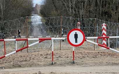 Pas przygraniczny w okolicach miejscowości Chworościany na granicy polsko-białoruskiej