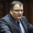 Dera: Gersdorf uwielbia Timmermansa? Może postawić jego pomnik na własnym podwórku